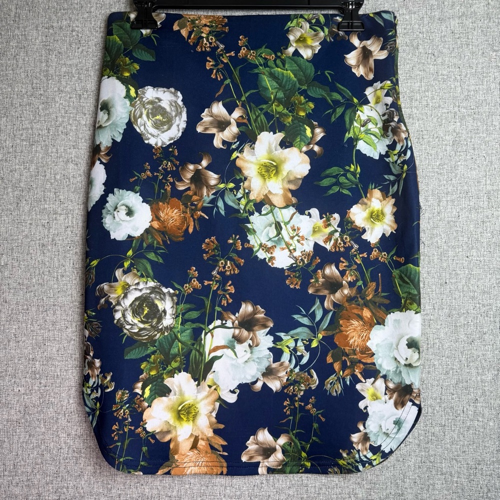 Jealous Tomato Navy Floral Bodycon Pencil Skirt‎ Size Large Fall Autumn